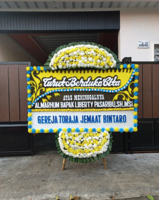 Papan Bunga Duka di Lingga Bayu