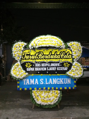Papan Bunga Duka di Lingga Bayu